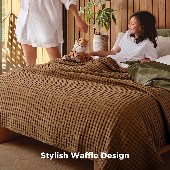 Bedsure Cooling Cotton Waffle Full Size Blanket - Image 5