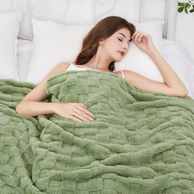 Aganear Fluffy Cozy Throw Blanket - Image 8