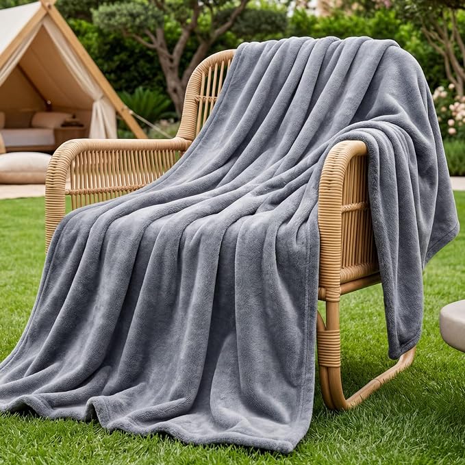 Bedsure GentleSoft Fleece Blanket Twin Size Grey - Image 2