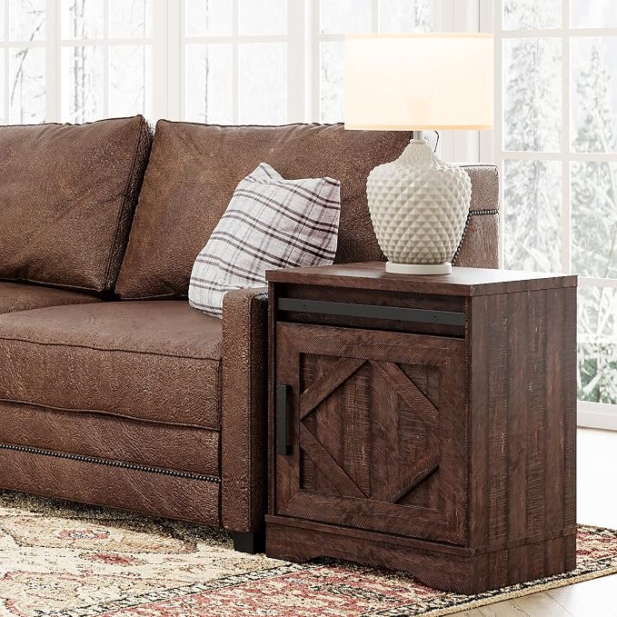 WAMPAT 24.3-inch Tall Farmhouse End Table by WAMPAT