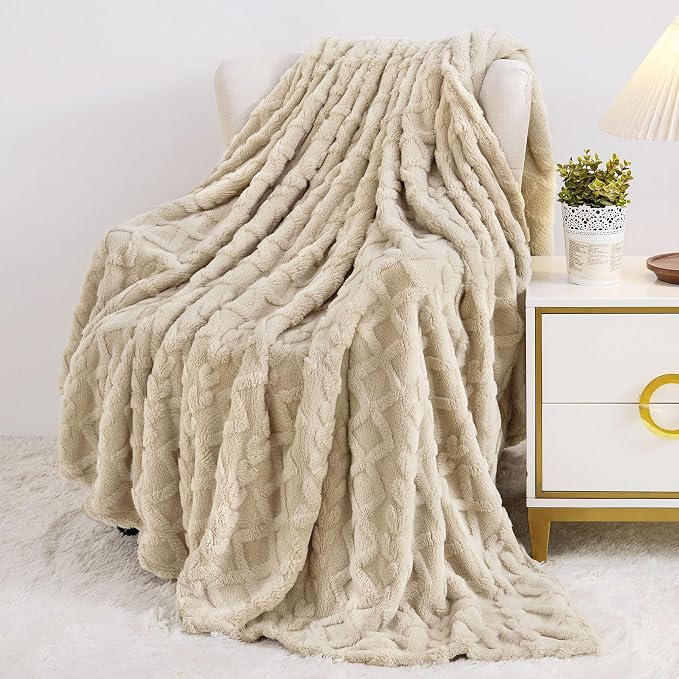 Aganear Fleece Throw Blanket for Couch Sofa 60"x80" Khaki | Lightweight Fuzzy - Image 4