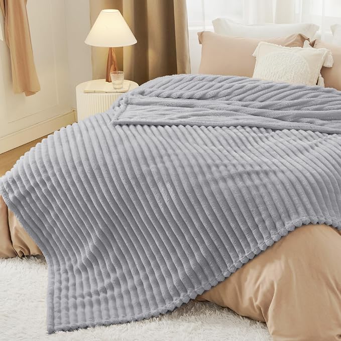 Bedsure Soft Cal Size Blanket for Bed Light Grey 102"x96" | Birthday Gifts for - Image 7