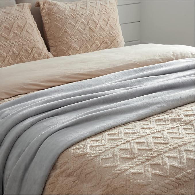 Bedsure GentleSoft Fleece Blanket Twin XL - Image 3