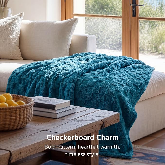 Bedsure GentleSoft Teal Throw Blanket - Image 3