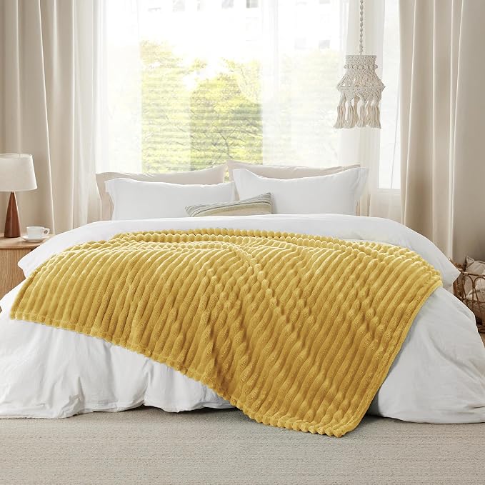 Bedsure Soft Yellow Throw Blanket - Image 7