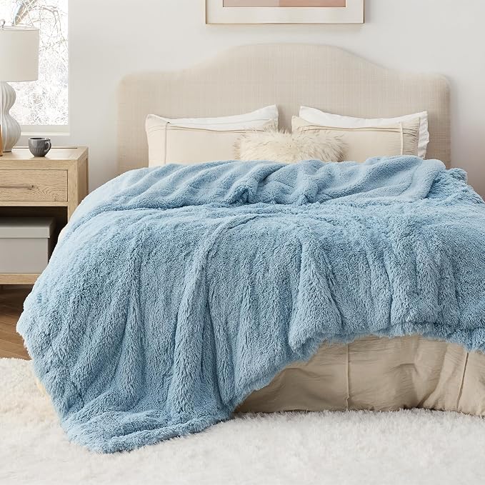 Bedsure GentleSoft Fluffy Light Blue Blankets Queen Size by Unknown