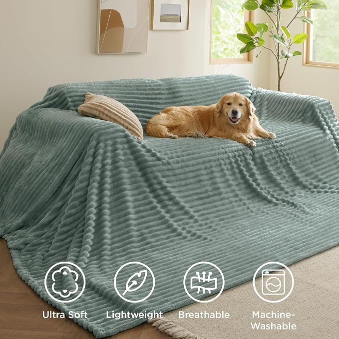 Bedsure Soft Large Fleece Blanket - Image 5