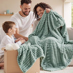 Bedsure Soft Large Fleece Blanket - Image 8