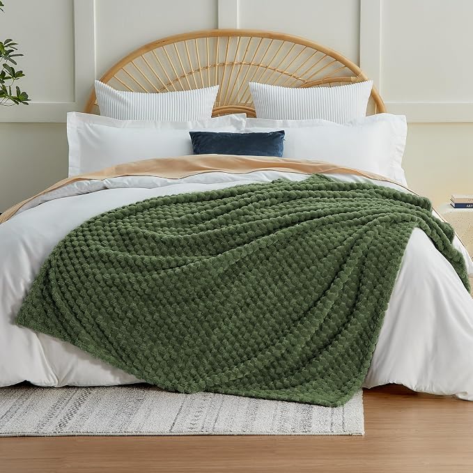 EXQ Home Gentle Soft Fleece Throw Blanket – Cozy Lightweight 3D Imitation - Image 3