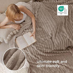Bedsure Full Size Fleece Blankets - Image 4