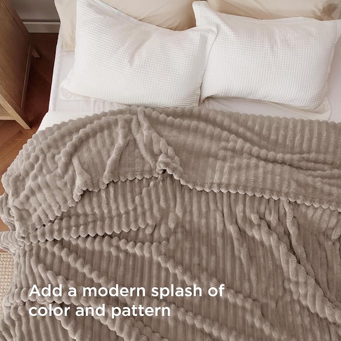 Bedsure Soft King Size Blankets - Image 3
