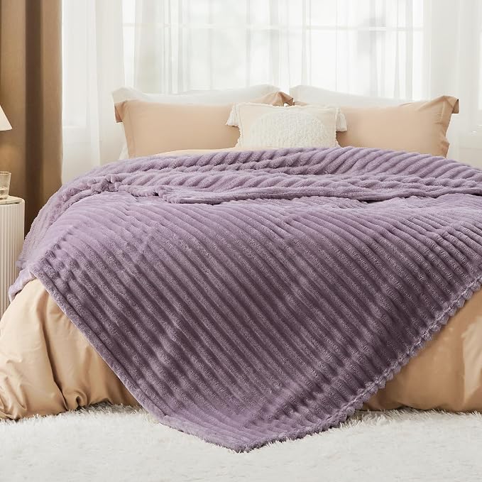 Bedsure Soft Queen Size Blanket - Image 2