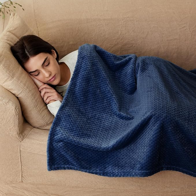 Exclusivo Mezcla Large Waffle Fleece Throw Blanket - Image 2