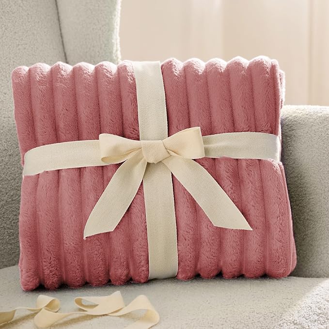 Bedsure Soft Throw Blanket for Couch Decor Gifts Dusty Pink 50"x60" | Birthday - Image 9
