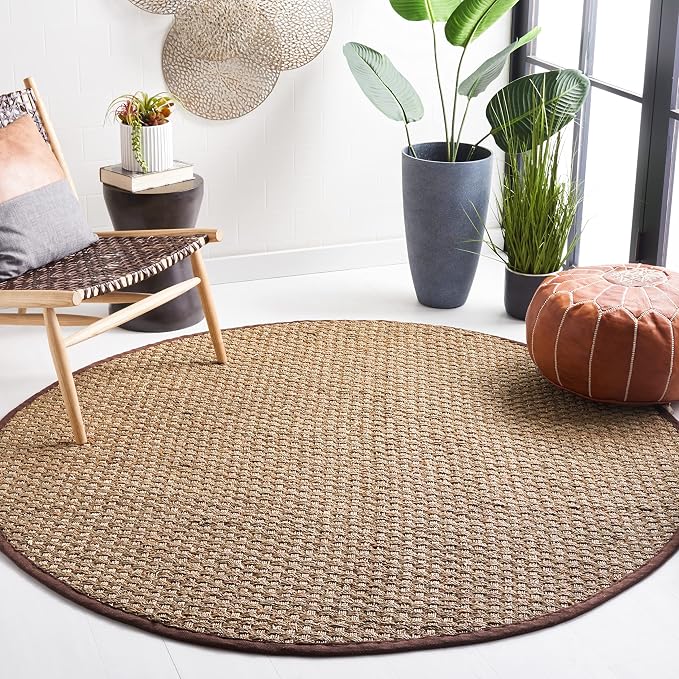 SAFAVIEH Area Rug 8' Round by Unknown